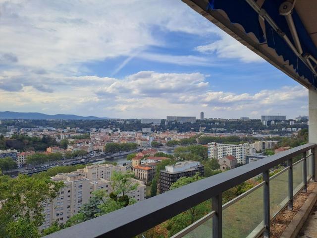 Lyon 4 Location Appartement 69