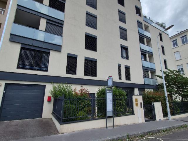 Lyon 4 Location Appartement 69