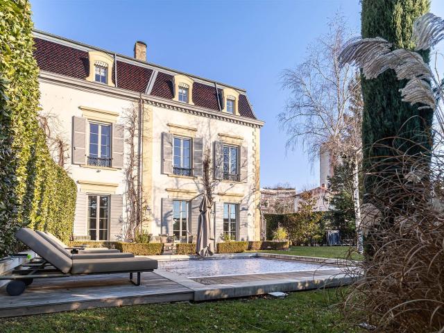 LYON 4 Maison bourgeoise de 315m2 avec jardin de 650 m2