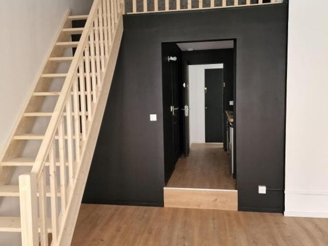 LYON 4 studio