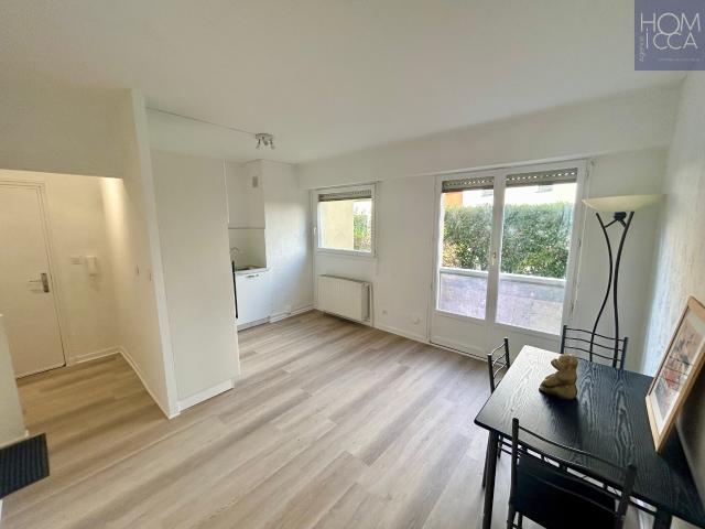 LYON 4 QUARTIER HENON VENTE APPARTEMENT TYPE 3 DUPLEX ATYPIQUE PARKING COLLECTIF