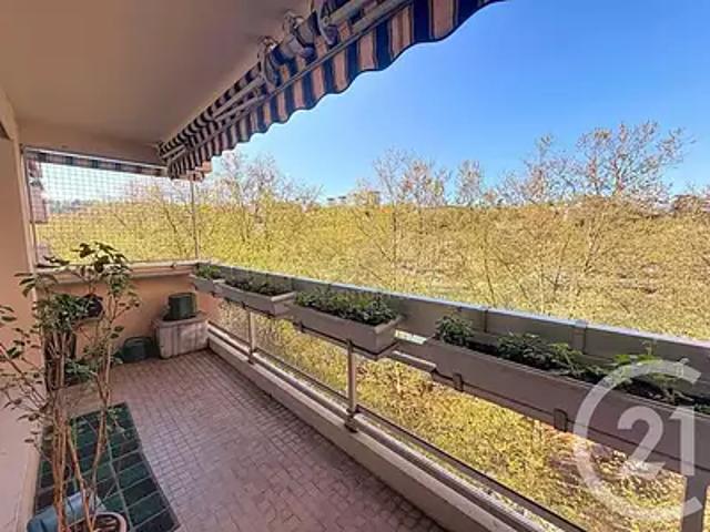 Lyon 4ème 69004 Achat / Vente appartement 4 pièces t4