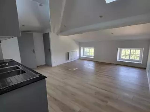 Lyon 5ème 69005 Location appartement 3 pièces t3 au dernier étage