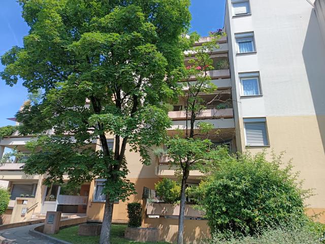 LYON 69003 Avenue Félix Faure A vendre Bureaux professionnels en RDC 86,14m2 + 1 cave + 1 emplacement park