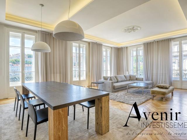 LYON 6 DUQUESNE APPARTEMENT DE PRESTIGE 185 m2 T5 4 CHAMBRES GARAGE Lyon