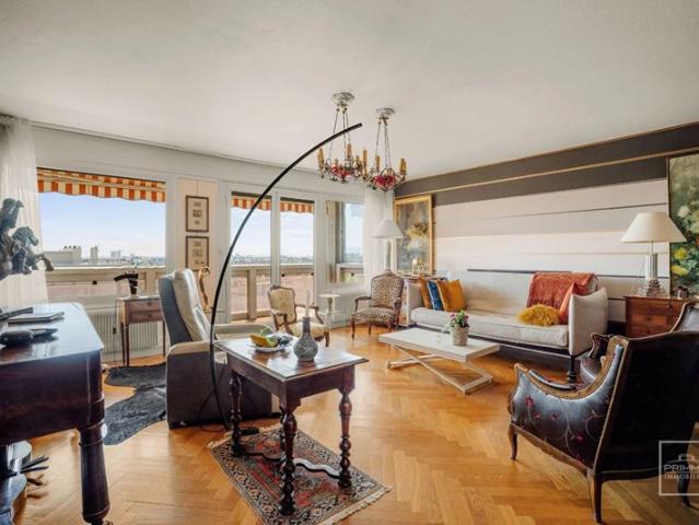 LYON 6, ETAGE ELEVE, 111.07m², BALCONS, GRAND GARAGE