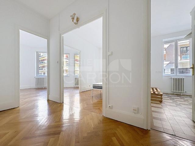 LYON 6 / TRIANGLE D'OR / CREQUI T2 52m² PARFAIT ETAT 230000€