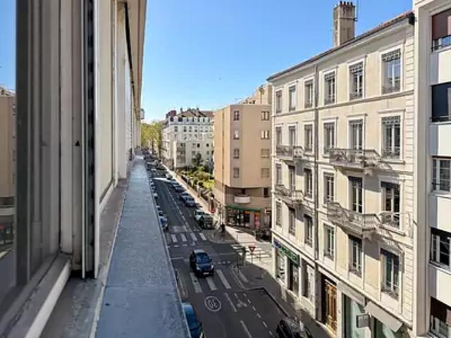 Lyon 6ème 69006 Achat / Vente appartement 1 pièce t1 au dernier étage cave