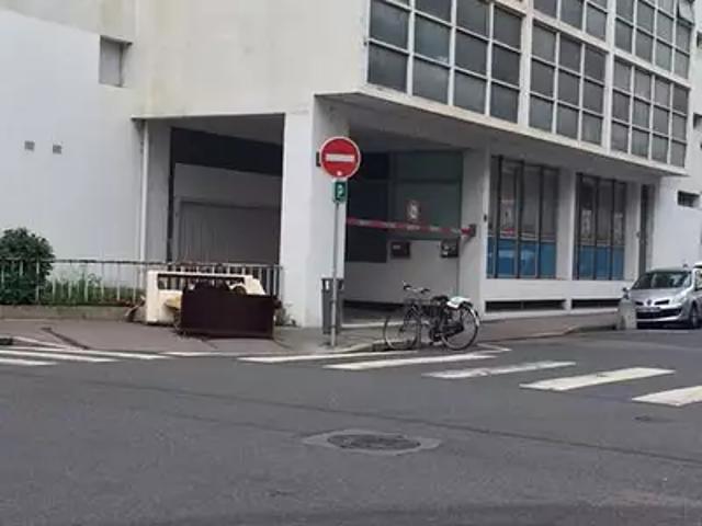 Lyon 6ème 69006 Location parking au dernier étage