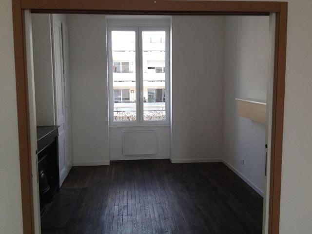 Lyon 7 Location Appartement 69