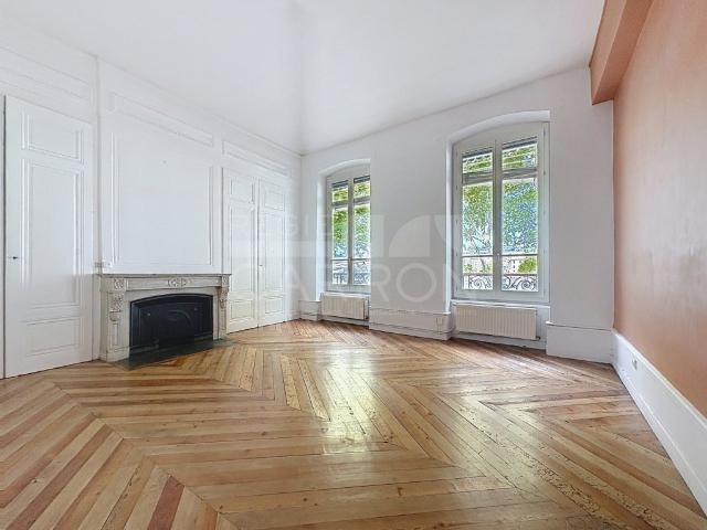 LYON 7 QUAI CLAUDE BERNARD / FACULTES T2 66m² EXCEL ETAT 295000€