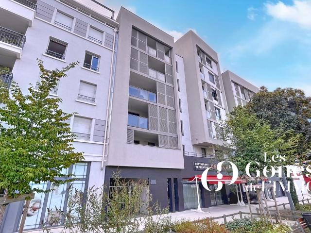 LYON 7, T2 MEUBLE récent de 40.65m2 + garage en sous sol