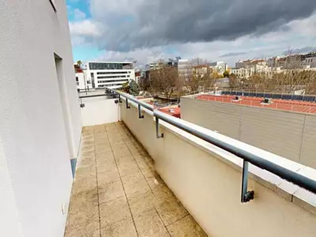 Lyon 7ème 69007 Achat / Vente appartement 2 pièces t2 terrasse