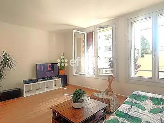 Lyon 7ème 69007 Achat / Vente appartement 4 pièces t4 cave
