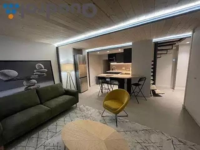 Lyon 7ème 69007 Location appartement 3 pièces t3 au dernier étage