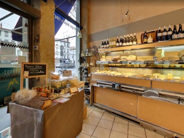 LYON 7EME Emplacement n°1 Fromagerie ou autre