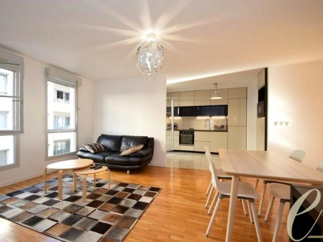 LYON 7ème – Saint Michel: T3 meublé de 71.91m² traversant Est/Ouest avec balcon et garage
