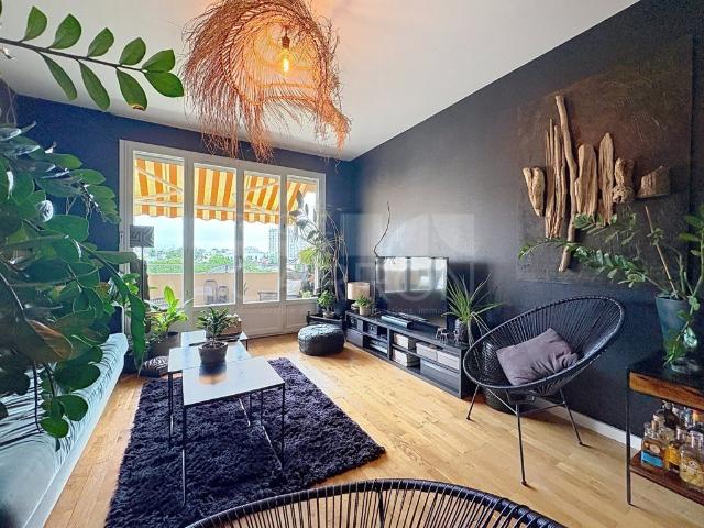 LYON 8 3 PIECES 68m² EXCELLENT ETAT CAVE GARAGE 249000€