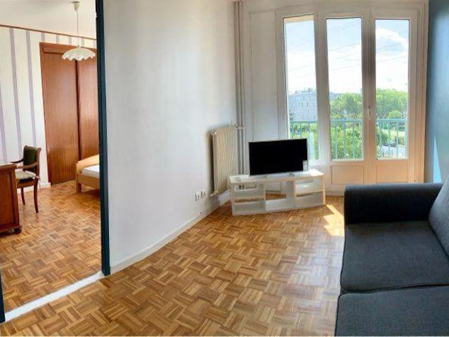 Lyon 8 Location Appartement 69