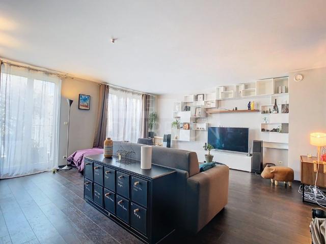 LYON 8 PROCHE PARC BLANDAN T4 DUPLEX DERNIER ETAGE TERRASSE 18M² 419000€
