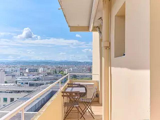 Lyon 8ème 69008 Achat / Vente appartement 4 pièces t4 cave