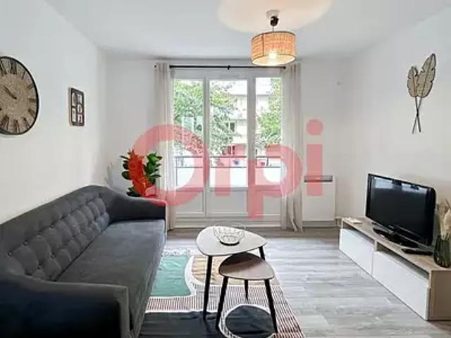Lyon 8ème 69008 Location appartement 3 pièces t3 cave balcon