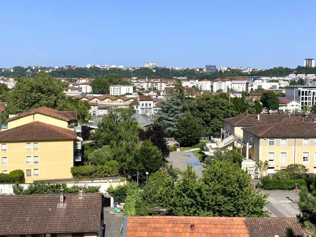 LYON 9EME MONTRIBLOUD