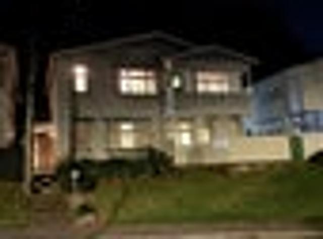 Lyall Bay, 3 bedrooms, $560 pw