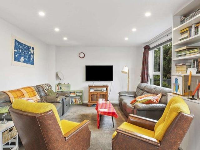 lyall bay, 3 bedrooms