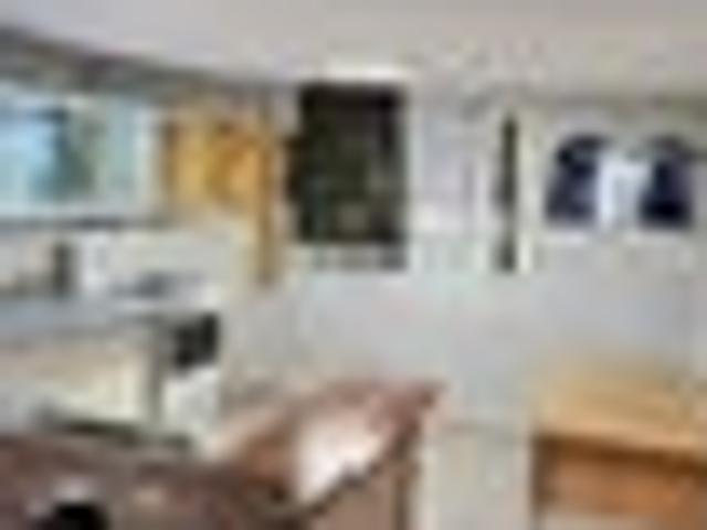 Lyall Bay, 2 bedrooms, $450 pw