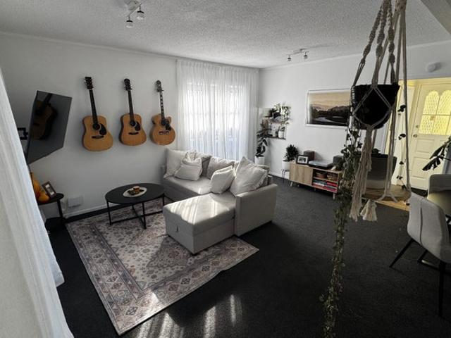 lyall bay, 2 bedrooms