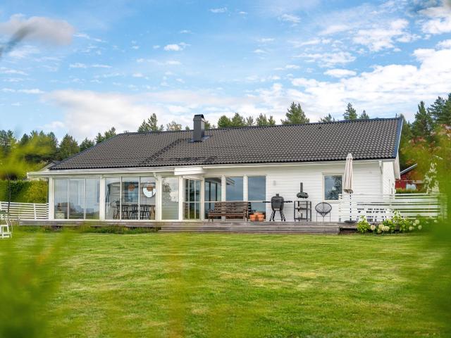 Lycka Sjörsvägen 12