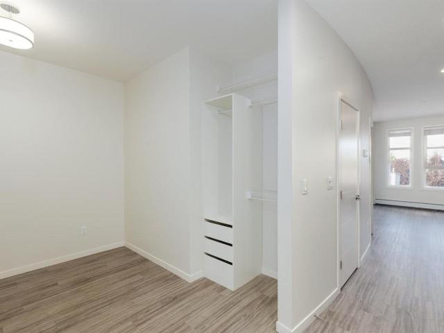 Lyfe Apartments 1 Bedroom Apartment for Rent at 2410 33 Ave Sw, Calgary, AB T2T 6W9 Richmond