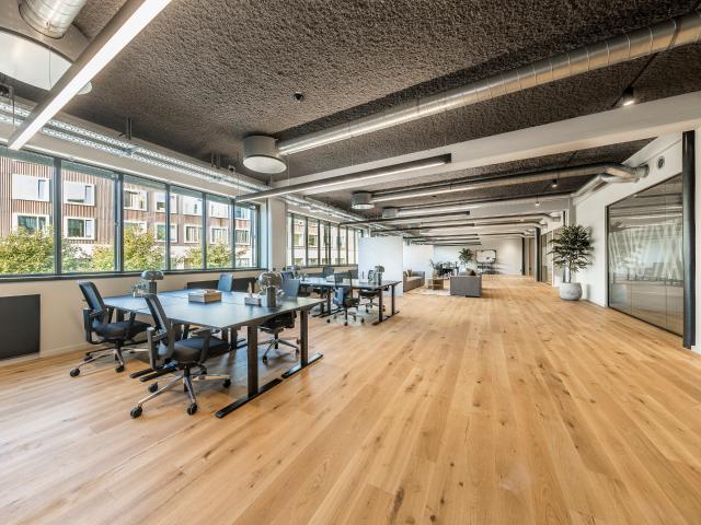 Lyst og lækkert lejemål på 875 m² i titanhus på Nørrebro