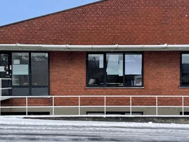 Lyst og præsentabelt kontorlejemål. Ledig fra 1/12 26