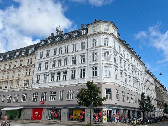 Stor 3 værelses i København K med gårdhave