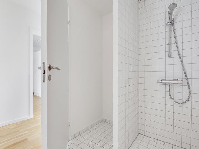 Lys 3 værelses lejlighed med stor altan i Ørestad