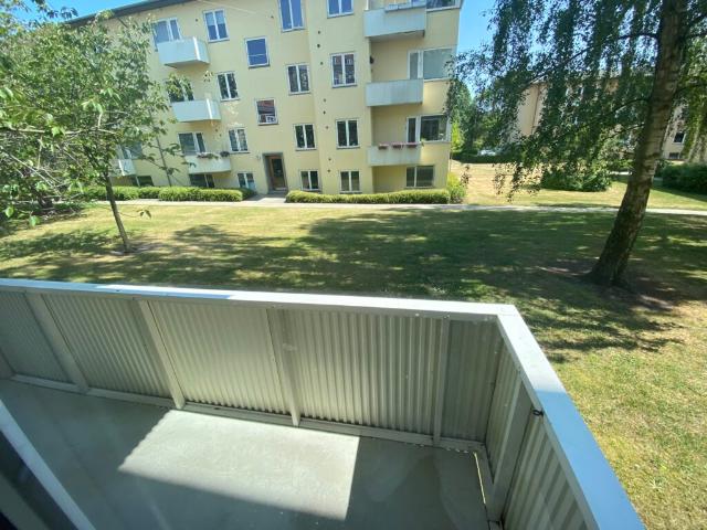 Lys 3 værelses lejlighed med 2 altaner i Strandparken