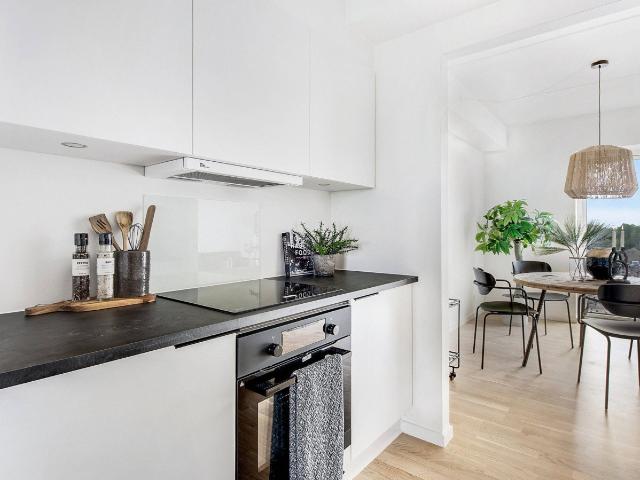 Lys 3 værelses lejlighed på 76 m2 i Bybuen