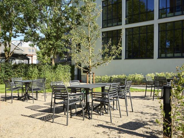Lys 3 værelses lejlighed på 83 m² i Odense C