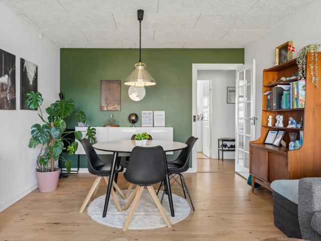 Lys 3 værelses lejlighed på 83 m² tæt ved Aalborg C