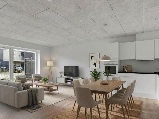 Lys 3 værelses lejlighed på 87 m² i Herning