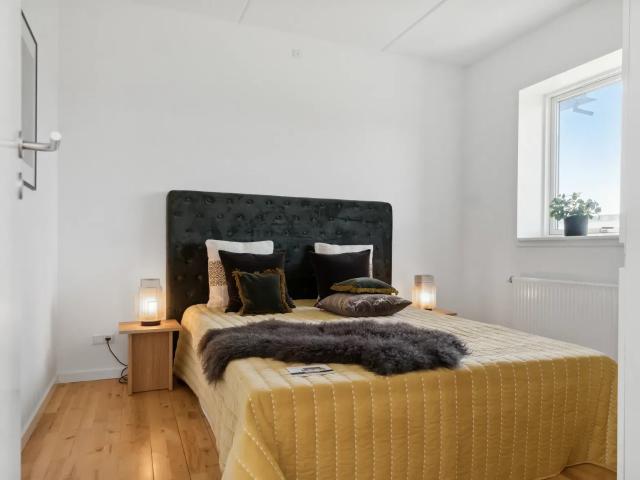 Lys 3 værelses lejlighed på 110 m² i Aalborg Øst