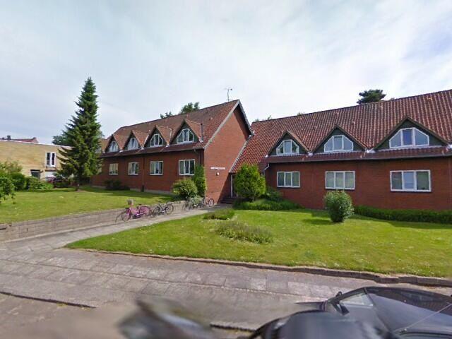 Lys 1 værelses lejlighed i Viby J