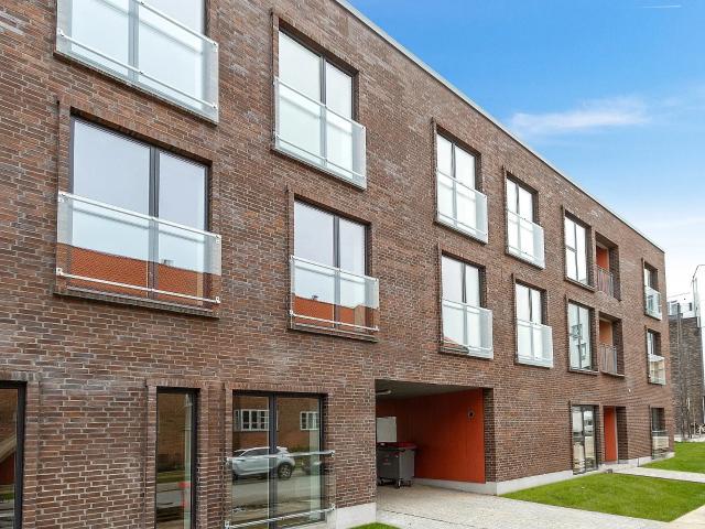 Lys 1 værelses lejlighed med eget køkken i Vanløse