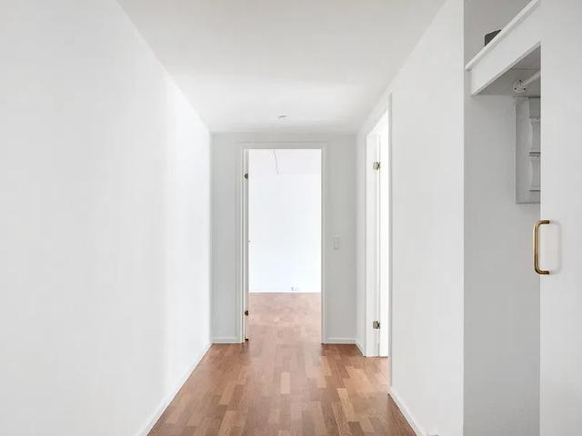 Lys 2 værelses lejlighed 77 m² i Aalborg centrum