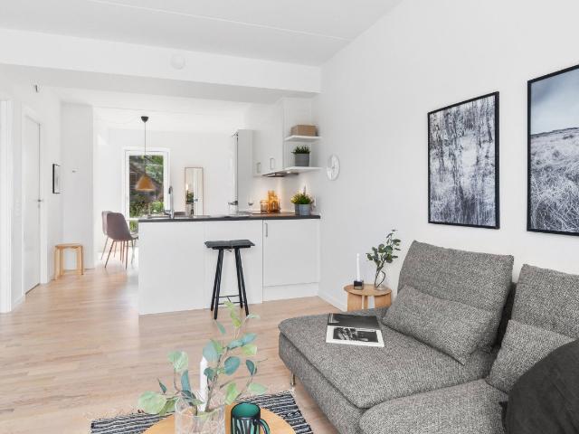 Lys 2 værelses lejlighed i Risskov, 68 m²