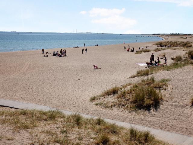 Lys 2 værelses lejlighed nær Amager Strand