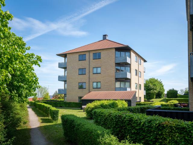 Lys 2 værelses med terrasse nær Aarhus C