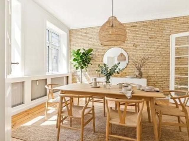 Lys herskabslejlighed på 140 m² i Aalborg C!
